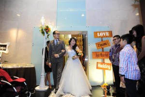 Sumber  : Thepotomoto Photography