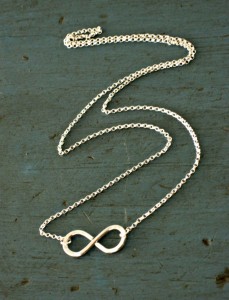 infinity necklace from the Etsy shop