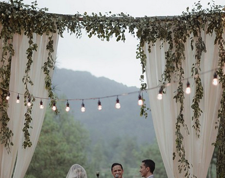 Tips Menggelar Pernikahan Outdor Ala Andien Dan Ippe