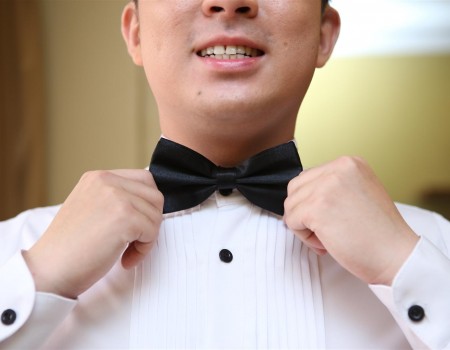 Kemeja, Vest dan Dasi untuk Pengantin Pria