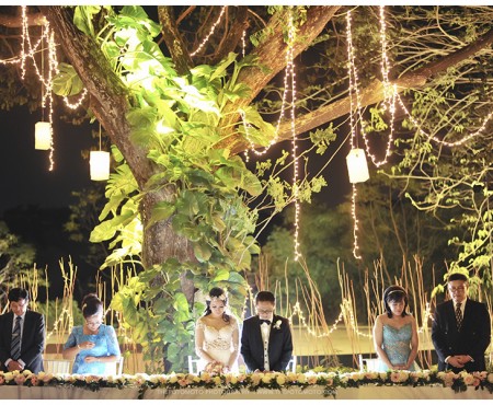 Dekorasi Wedding Outdoor Konsep Tema Rustic