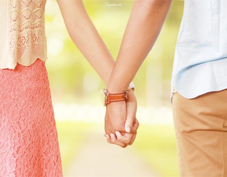 Kenali 5 Tanda Keseriusan Pasangan