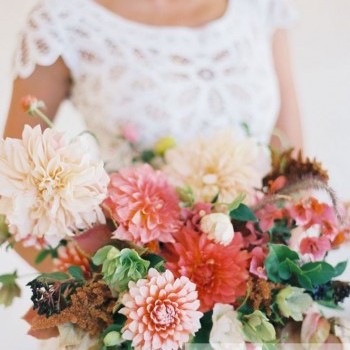 Rahasia Memadukan Warna Dekorasi Pernikahan Dengan Wedding Color Palette