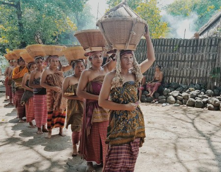 Tradisi Unik Kawin Culik Pernikahan Suku Sasak Lombok