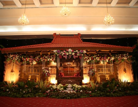 Memilih Tempat Pernikahan Di Gedung Atau Rumah?