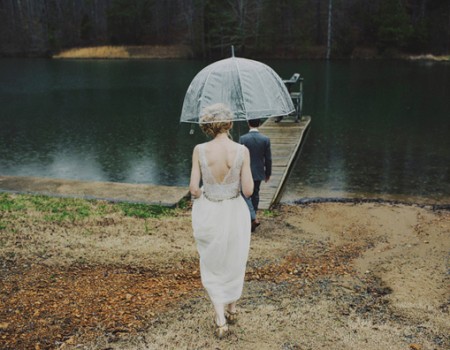 Tips Mengadakan Wedding Outdoor Di Musim Hujan