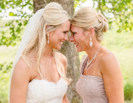 Tak Ada Salahnya Melibatkan Calon Mertua dalam Pernikahan   