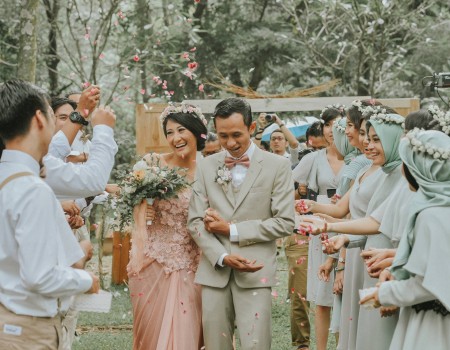 Pernikahan Rustic Outdoor di Hutan Kebun Raya Kota Surabaya