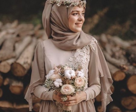 Tips tampil cantik saat menikah dengan menggunakan hijab
