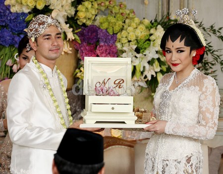 Wow!! Ini dia 3 Besar Pesta Pernikahan Artist Termewah di Indonesia