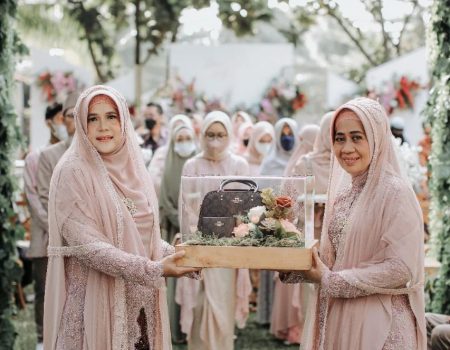 Intip Isi Seserahan Untuk Calon Istrimu