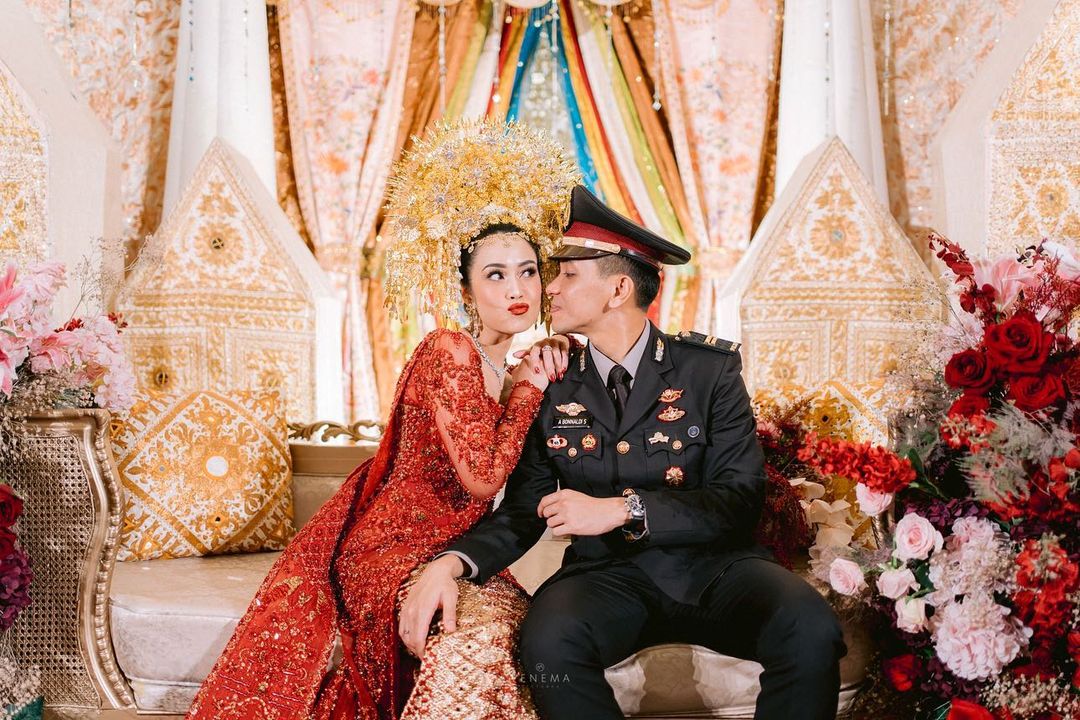 Pesona Klasik Adat Minang Pada Pernikahan Putri dan Ibong 
