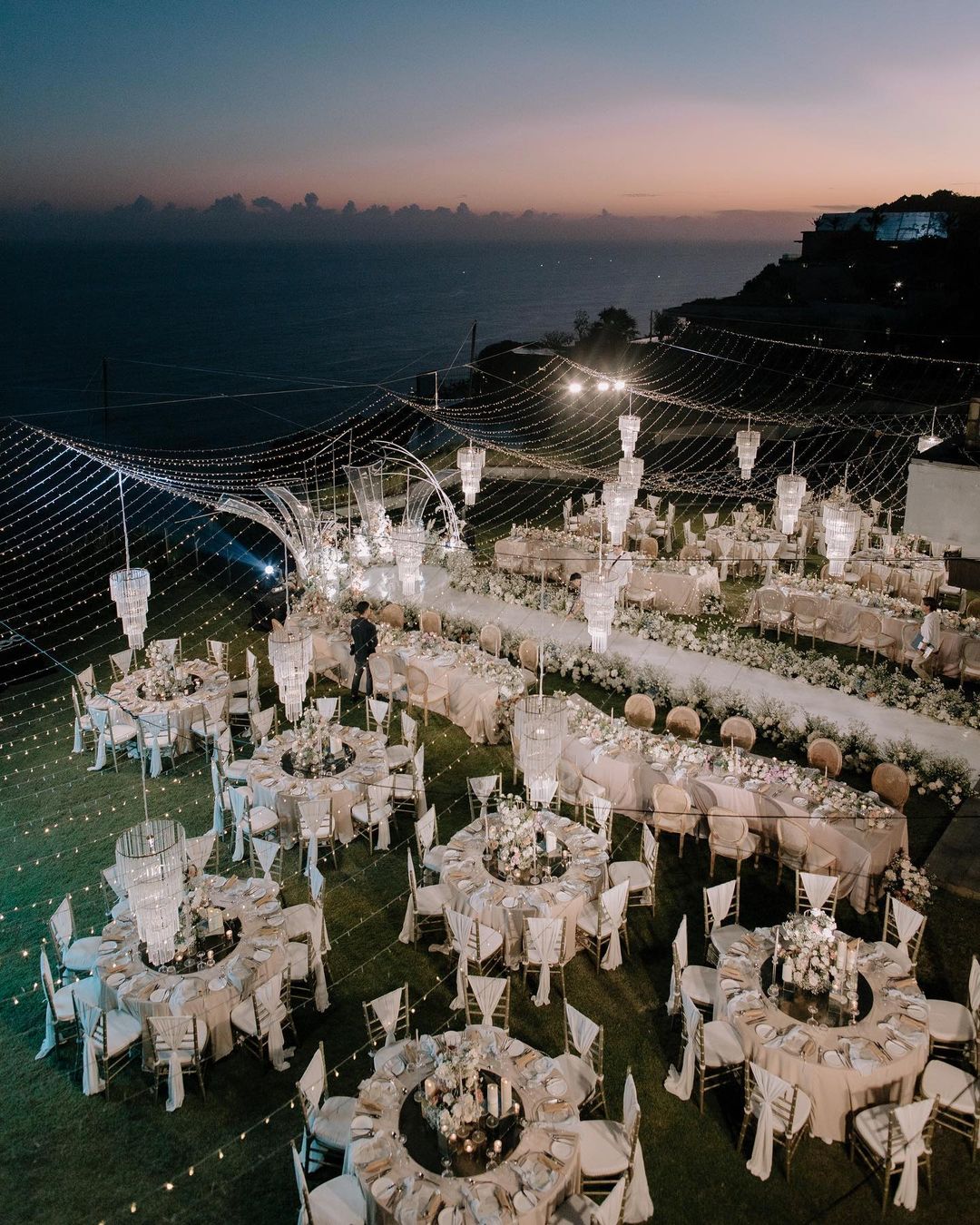 Pernikahan Enzy dan Molen