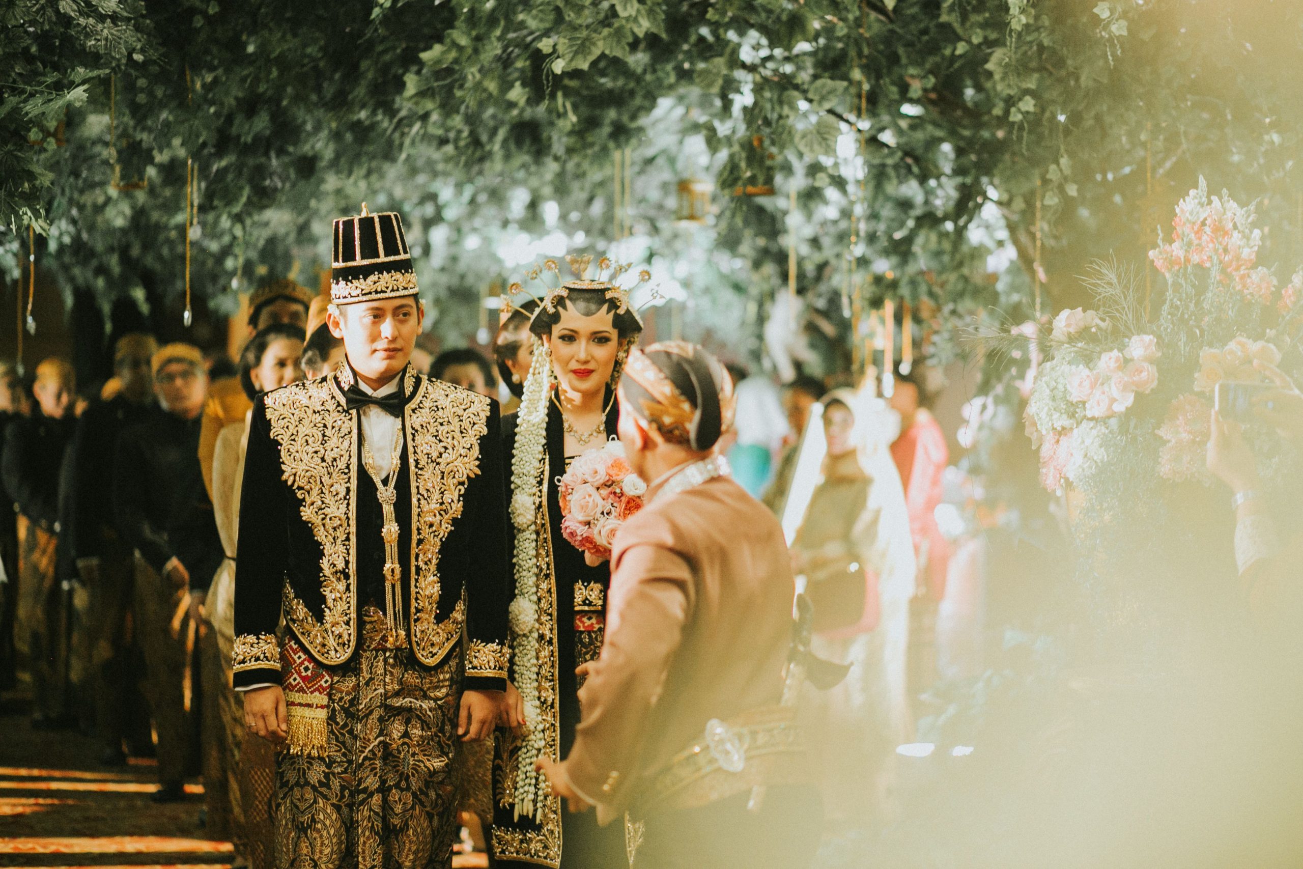 Makna dan Prosesi Cucuk Lampah pada Pernikahan Adat Jawa