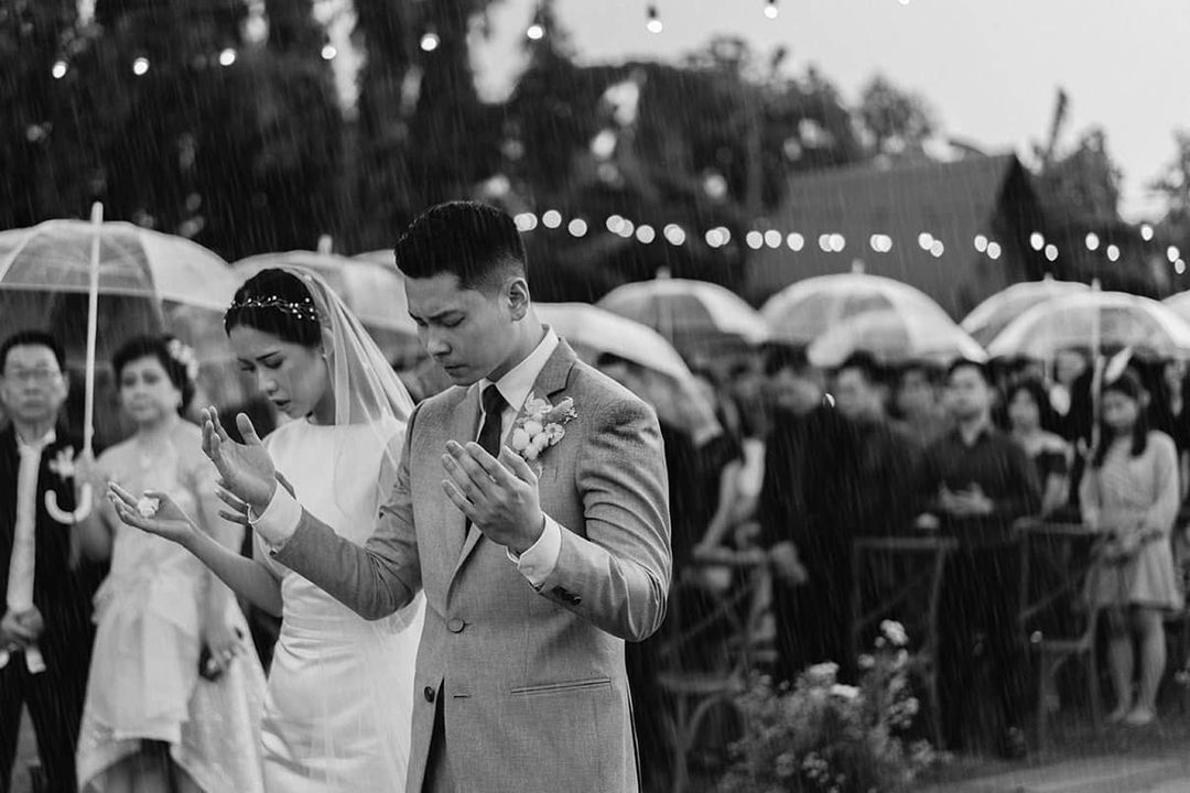 Tips Antisipasi Cuaca Hujan di Hari Pernikahan