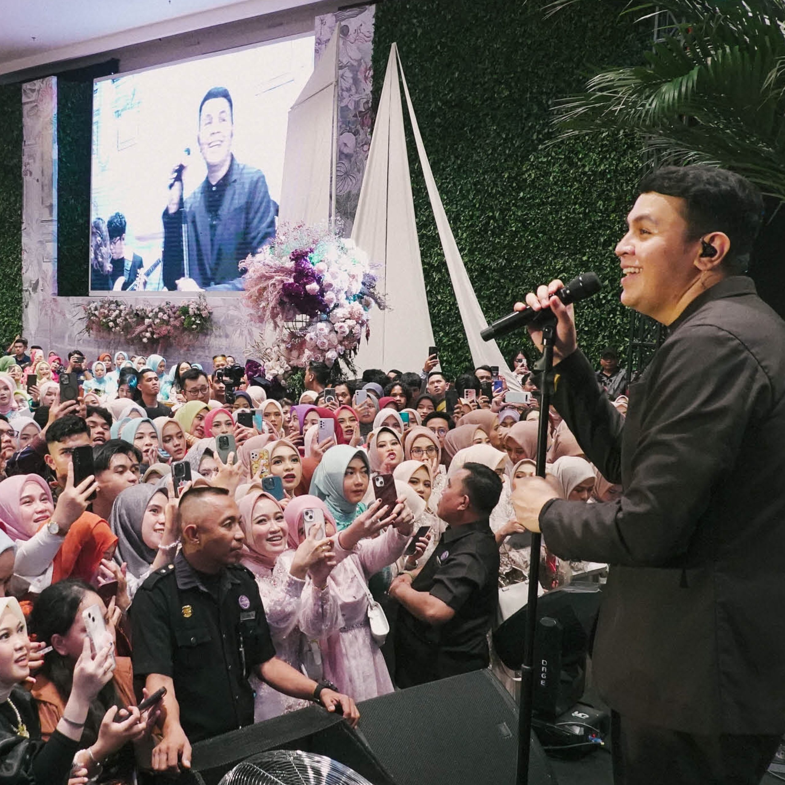 Royal Wedding Makassar Bak Pesta Rakyat: Uang Panai Hingga Rp10 Miliar
